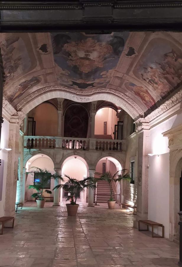 Casa Belvedere - Centro Storico Барлетта Екстер'єр фото